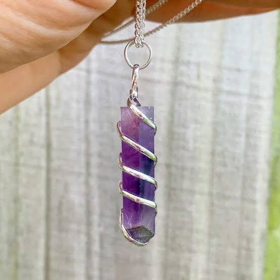 amethyst crystal (wearable pendant without chain)